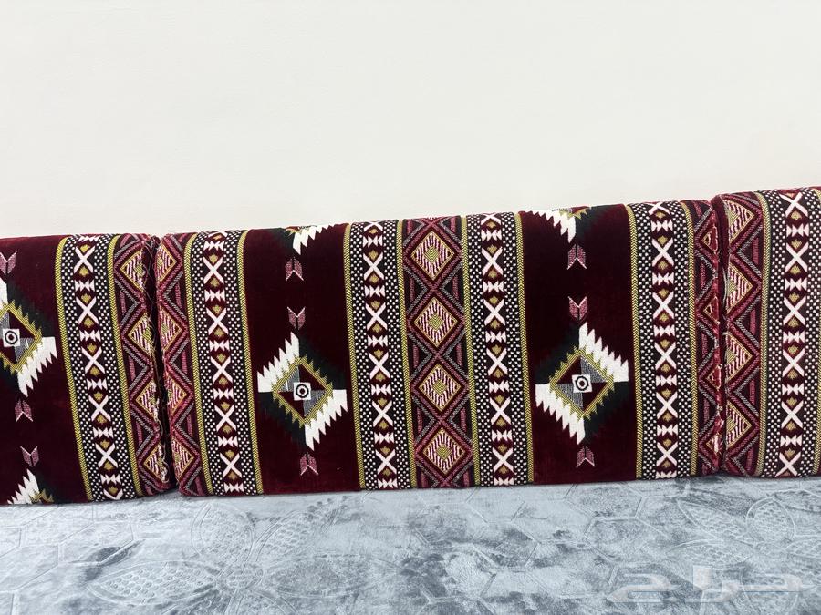 مساند نظيفة للبيع64431978393858111