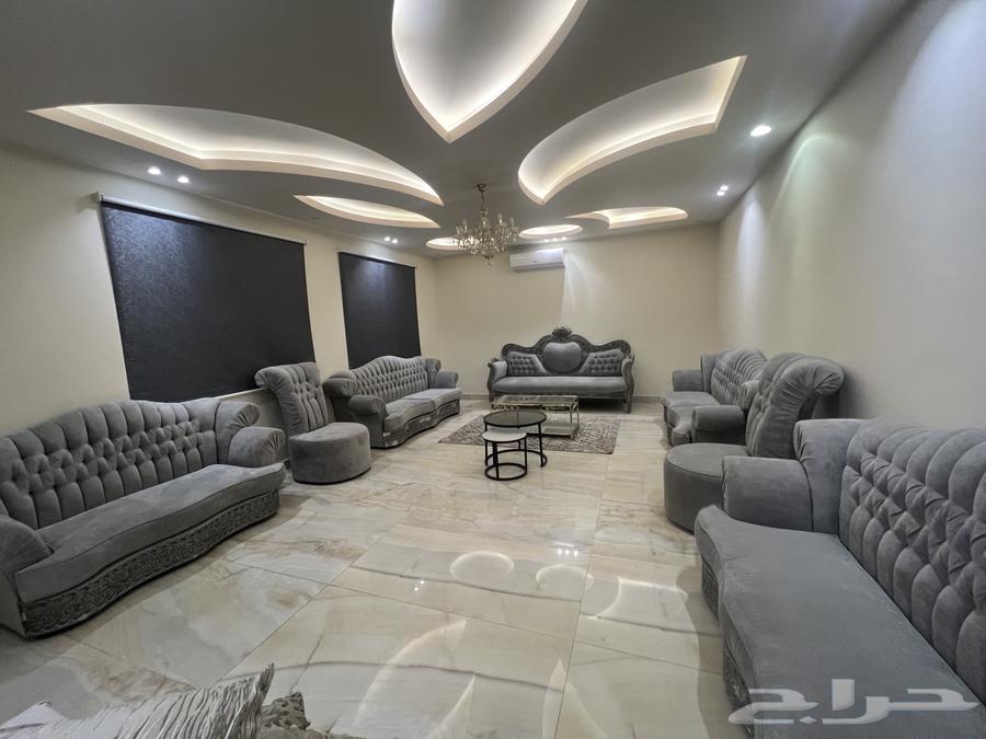 A large sofa set suitable for more than 18 people64430981443075111