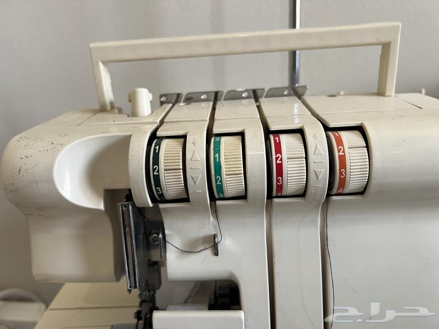 Overlock Machine (Silver)64430589361794110