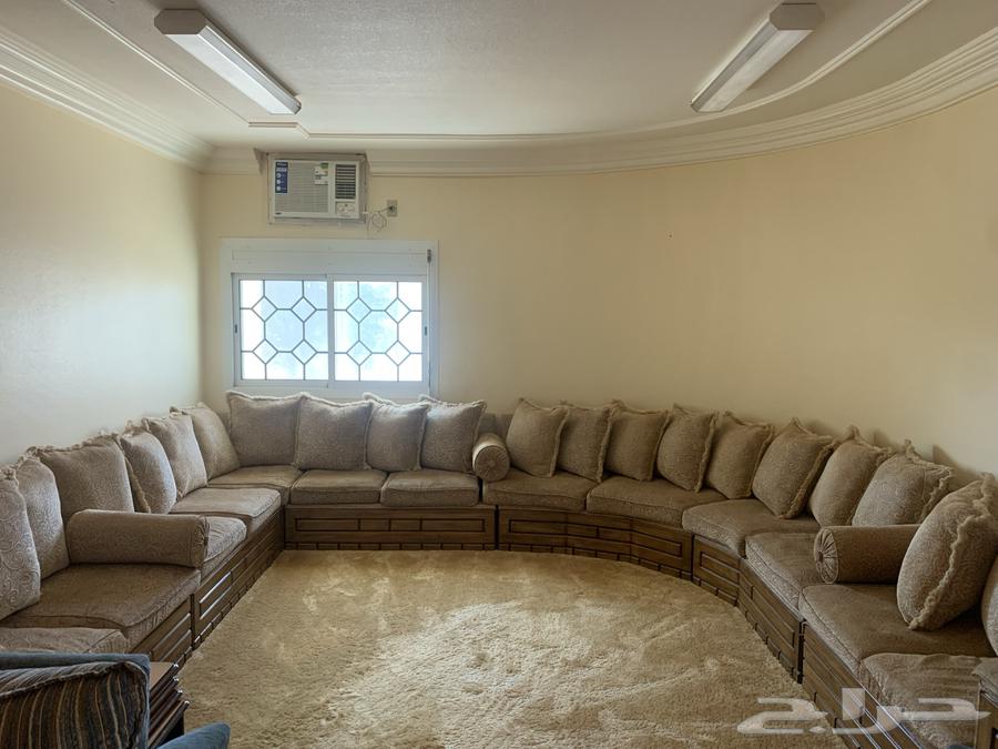 Various sofas for sale to the highest bidder in Yanbu Al Sinaiyah64429883235331111
