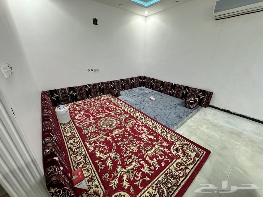 مساند نظيفة للبيع64431978393858110