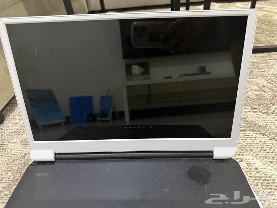 شاشه متنقلة تتركب على البلايستيشن او الاكس بوكس64593023189633113