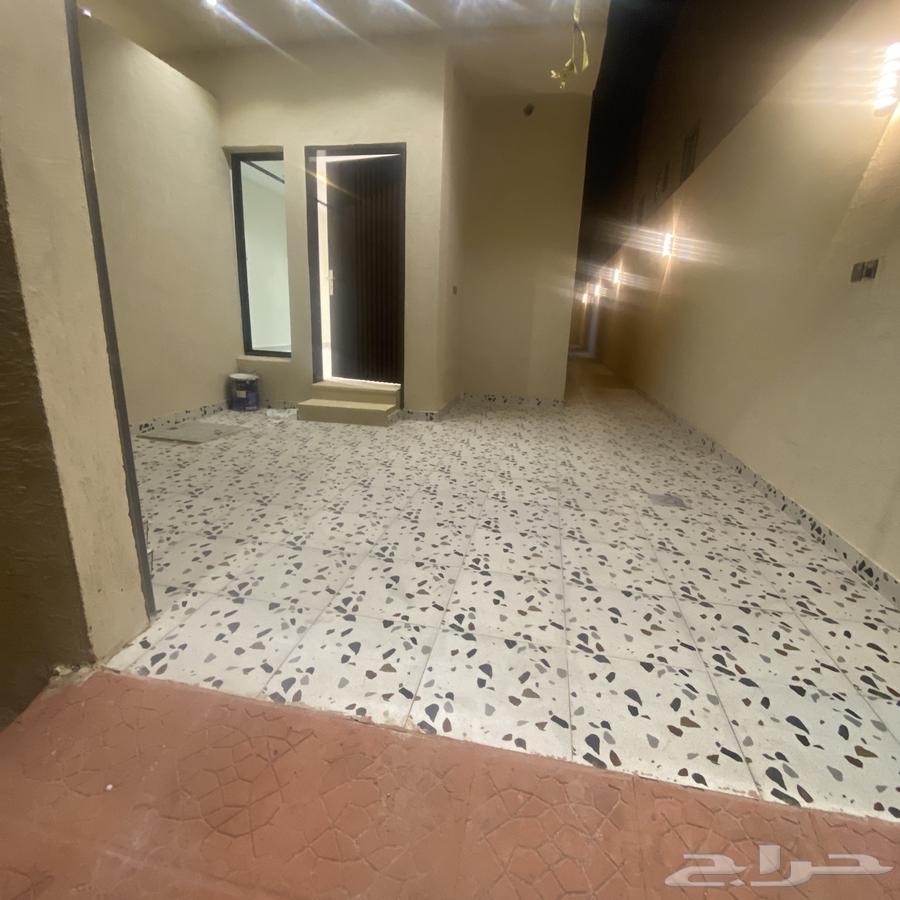 البيع تون هوس المساحة 250السعر السعر 670الموقع الشفاء64431978403073113