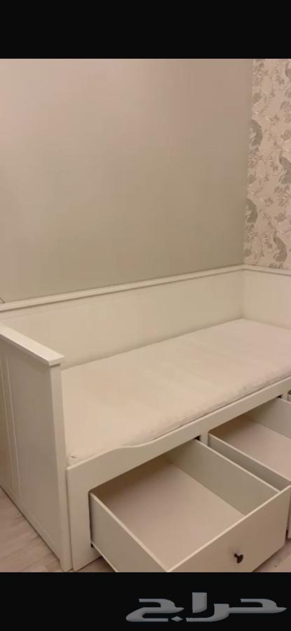 سرير ومرتبة من ايكيا64433498907778111