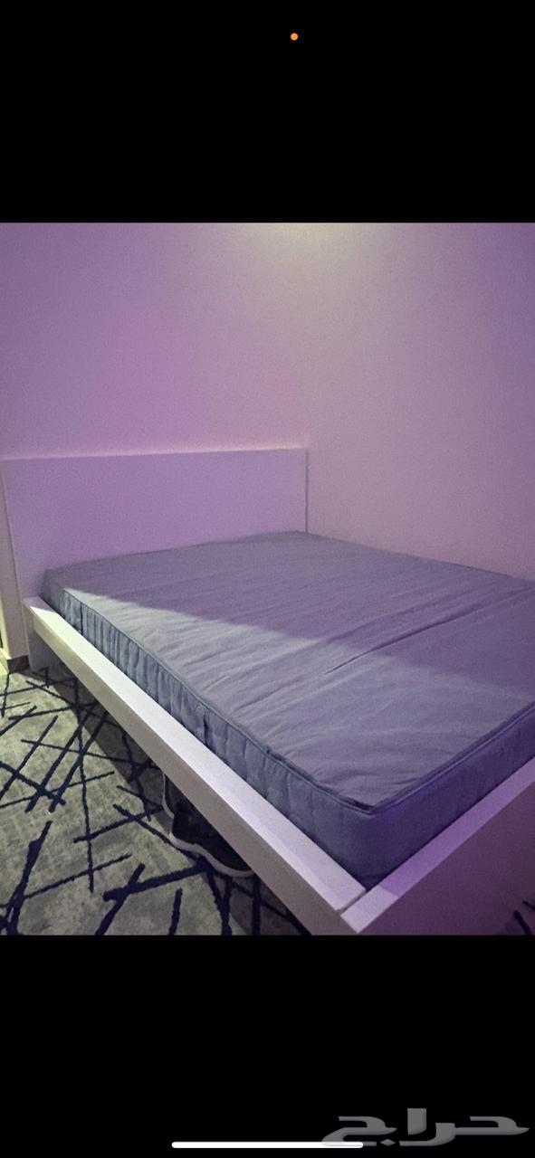 سرير ايكيا جديد مع القاعدة الخشبية والطراحة64431494492673110