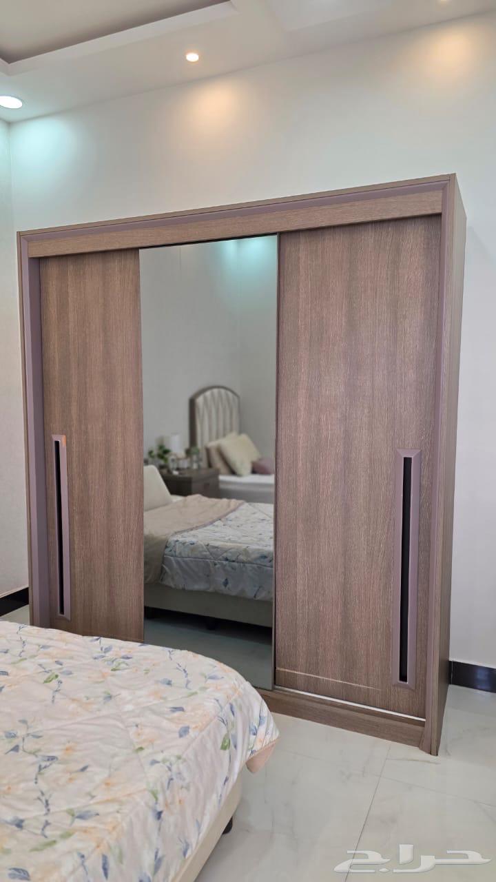 للبيع دولاب غرفة نوم تسريحة كومودينة64433390848131110