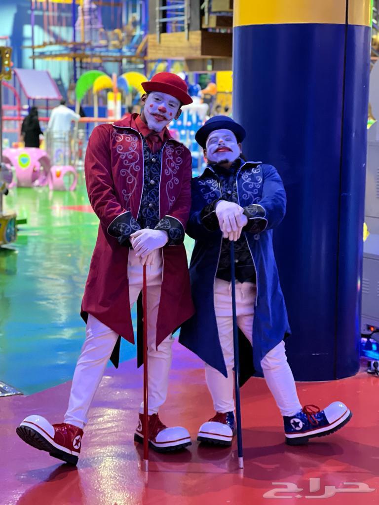 An entertainment group for circus, clown, and magic shows64427865482881113