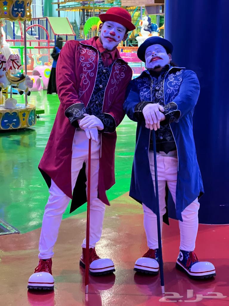 An entertainment group for circus, clown, and magic shows64427865482881112