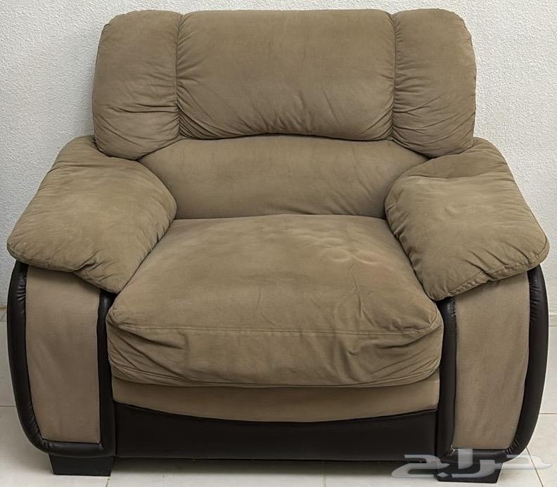 أريكة فاخرة بثلاثة مقاعد64430657043330111