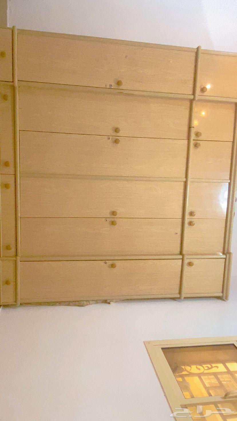 اسلام عليكم للبيع دولاب ملابس 6ابواب نضيف مافيه كسور64430003765250110