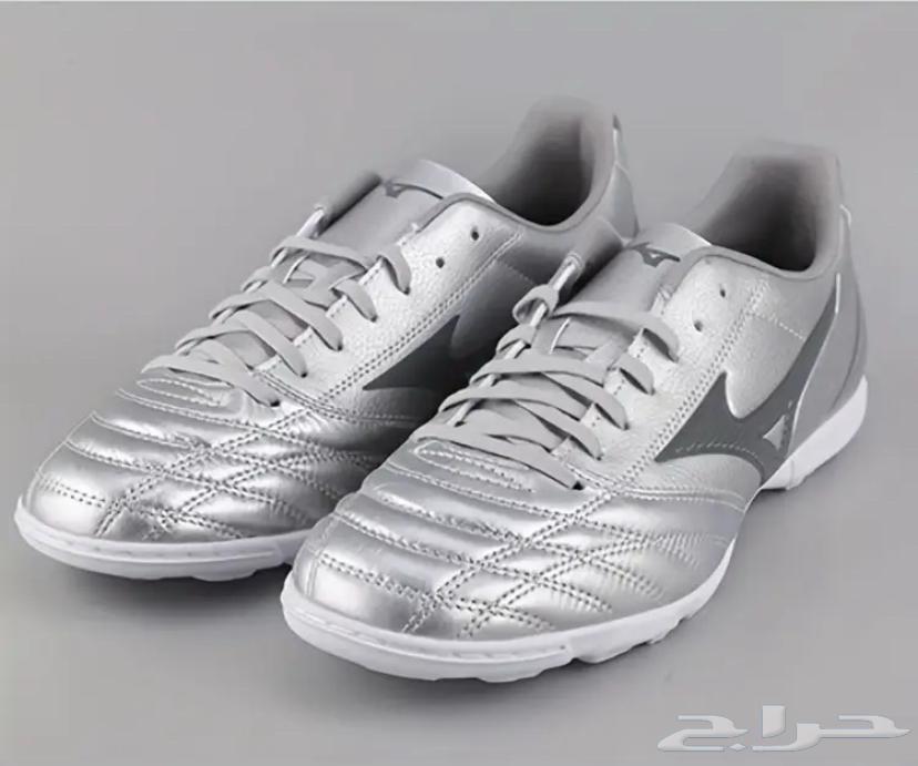 احذية كرة قدم ماركة ميزونو64428955706242110