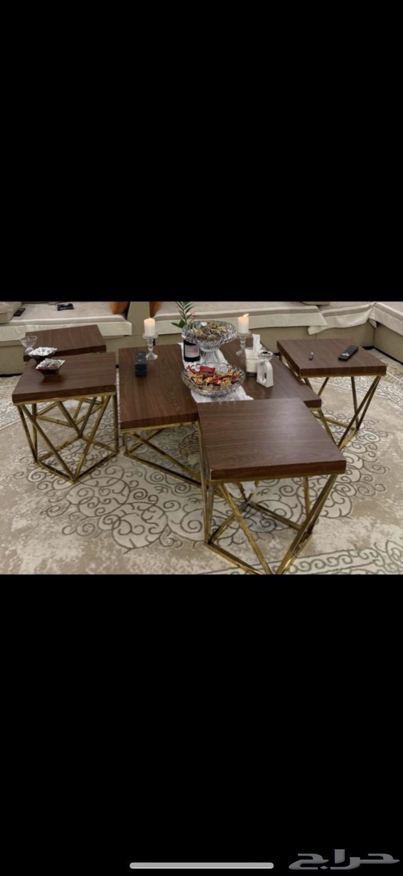 طاولة كبيره وطاولات خدمة للبيع64432972030595110