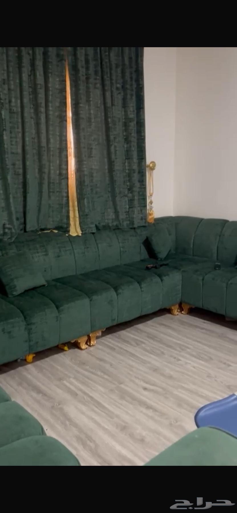 كنب جديد اخضر 4 4 فصلته 2800 قابله لتفاوض في السعر64433013038467111