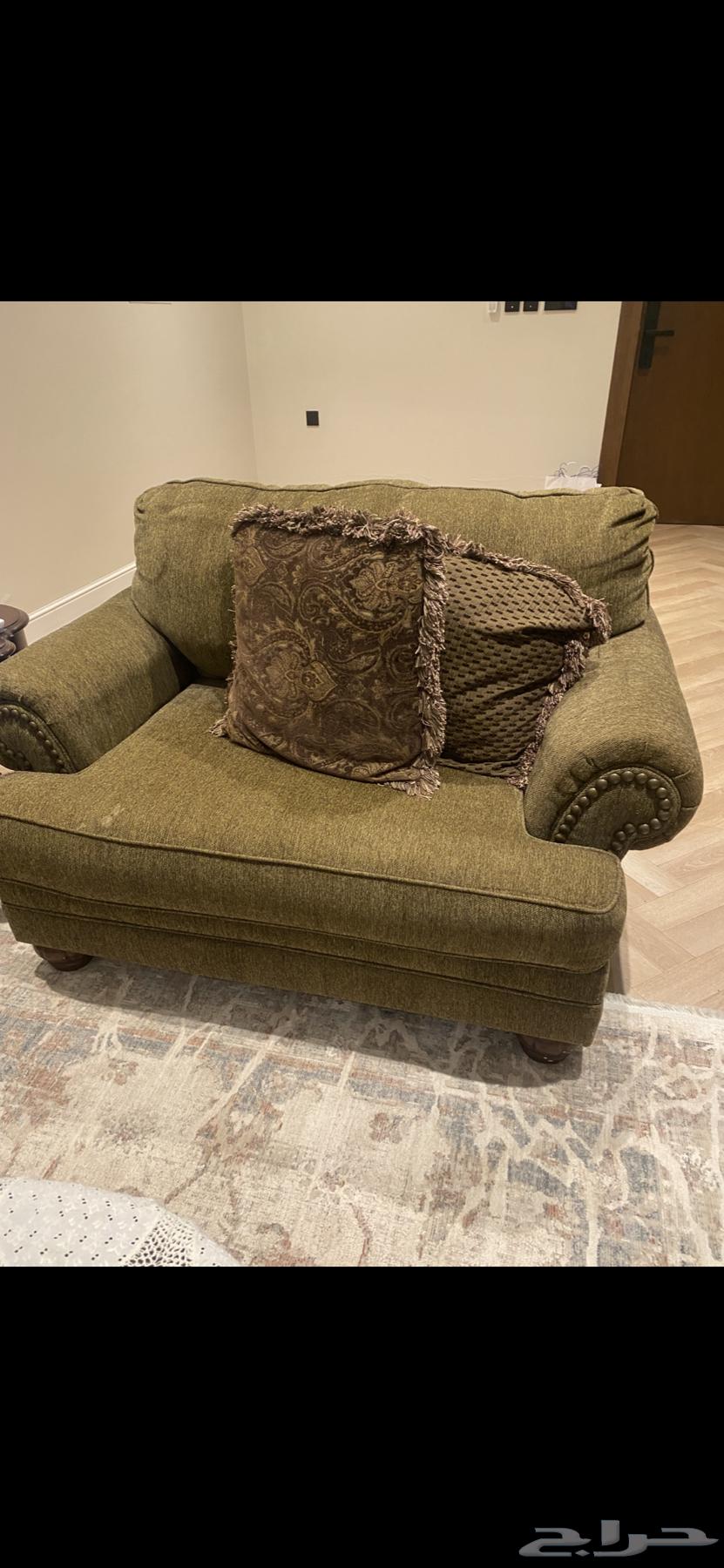 Ashley sofa set with tables64426281606019112