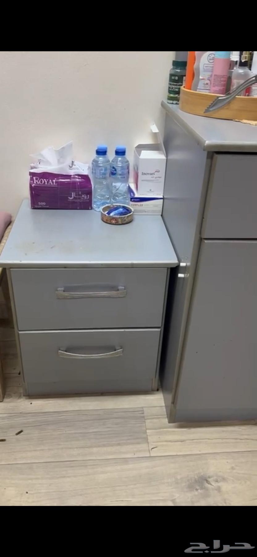 Commode with a five-drawer connected cabinet64427852012675110