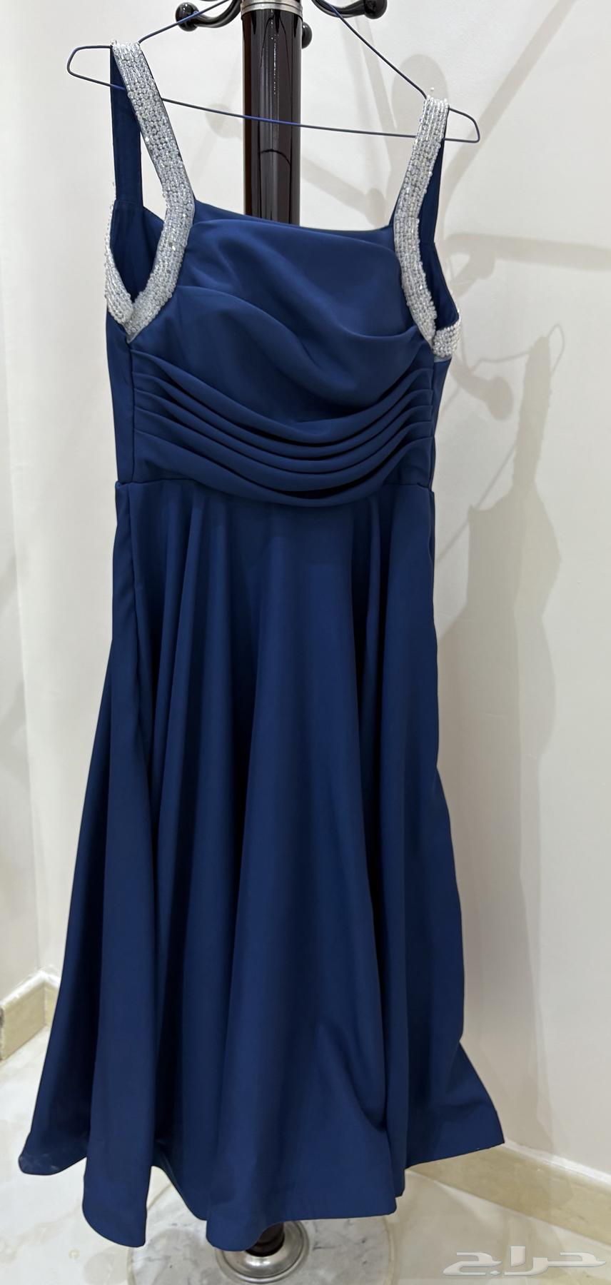 فستان للبيع بسعر حلو64433579838850110