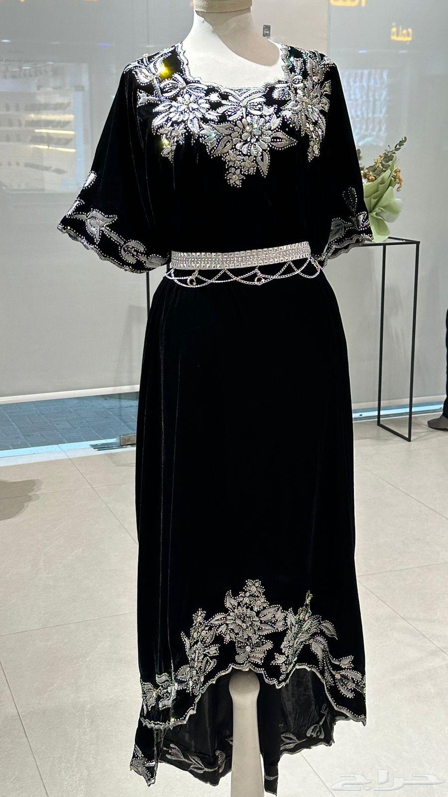 مخمليات جديدة تطريز وشغل مرتب64433444899073112