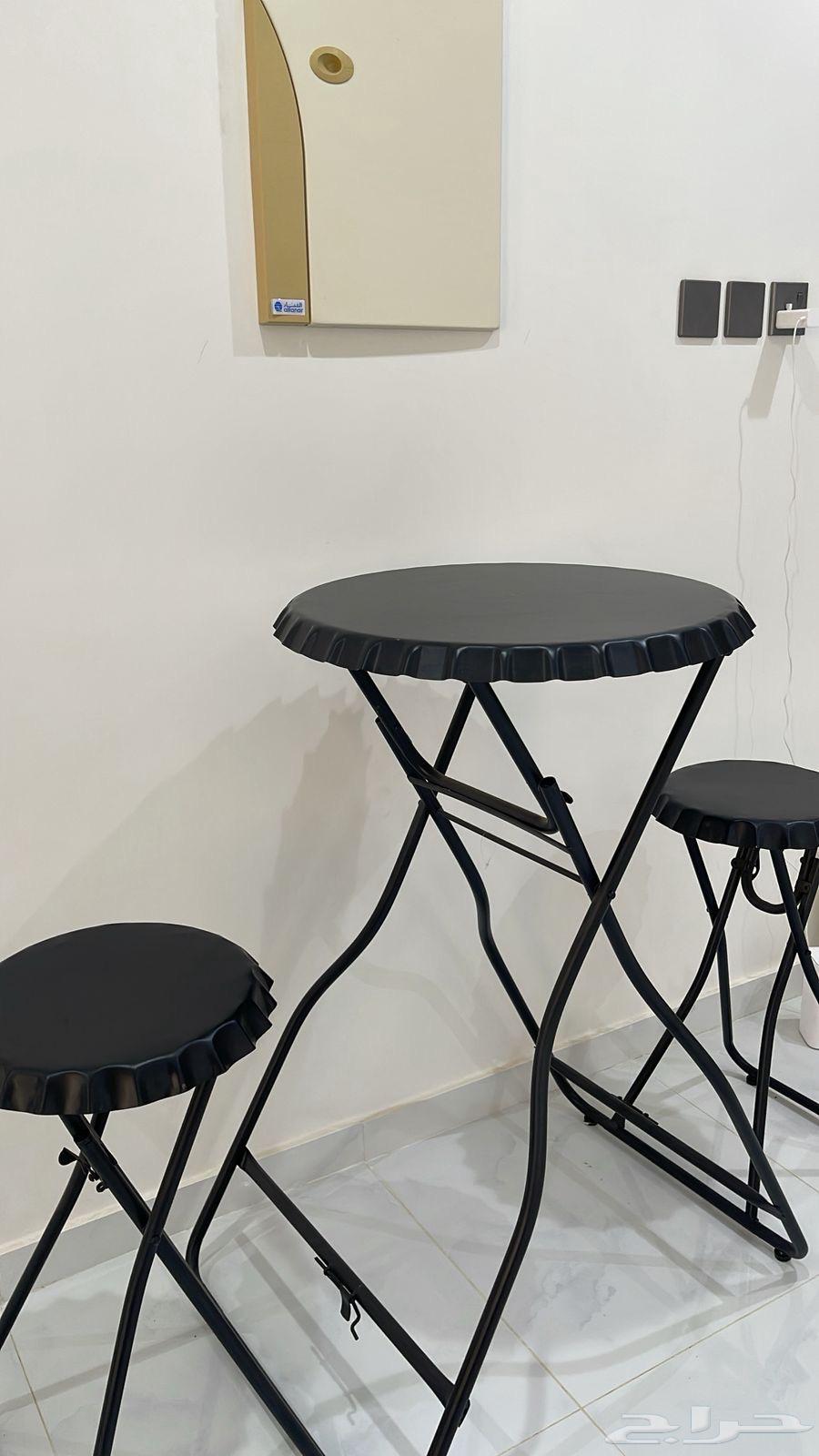 طاوله وكرسي64428995651458113