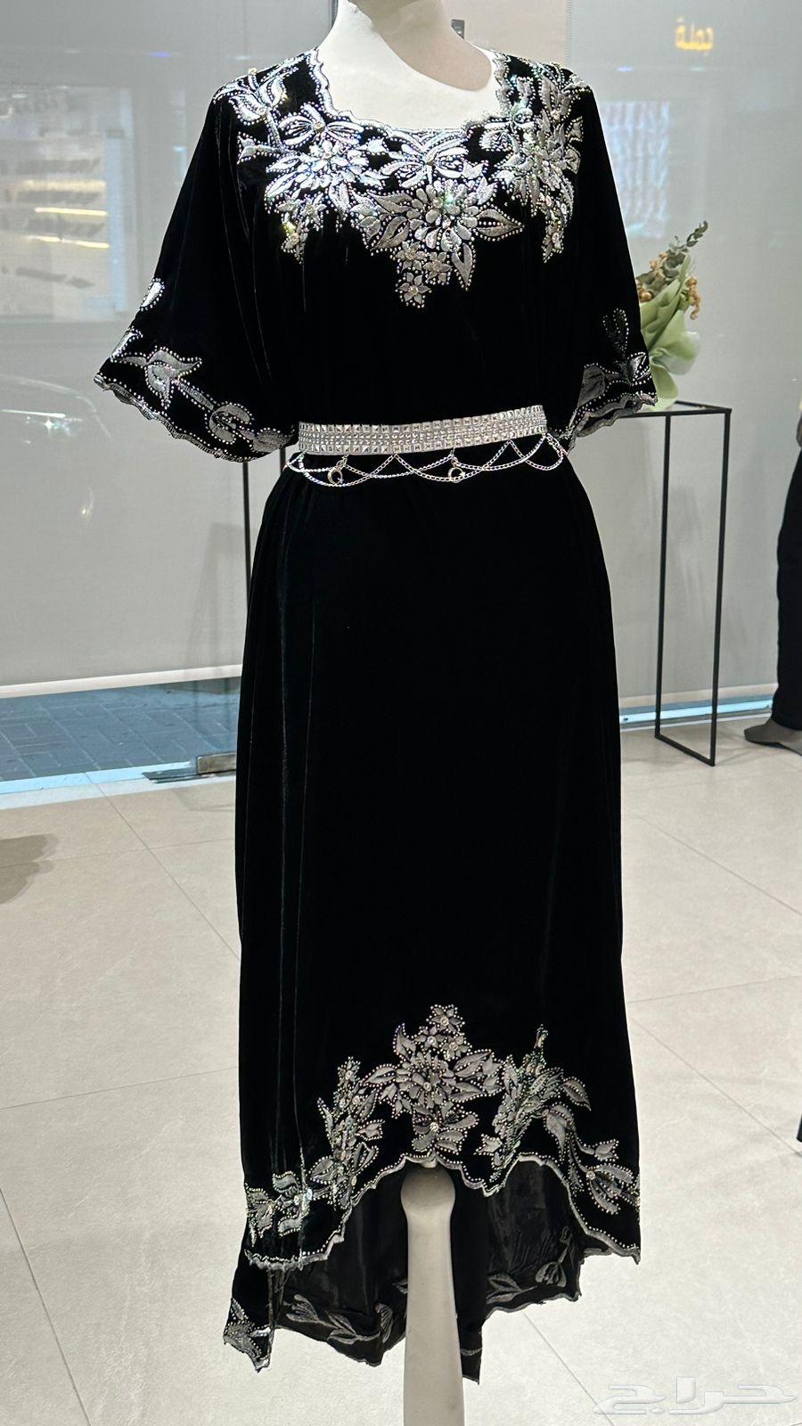 مخمليات جديدة تطريز وشغل مرتب64433444899073111