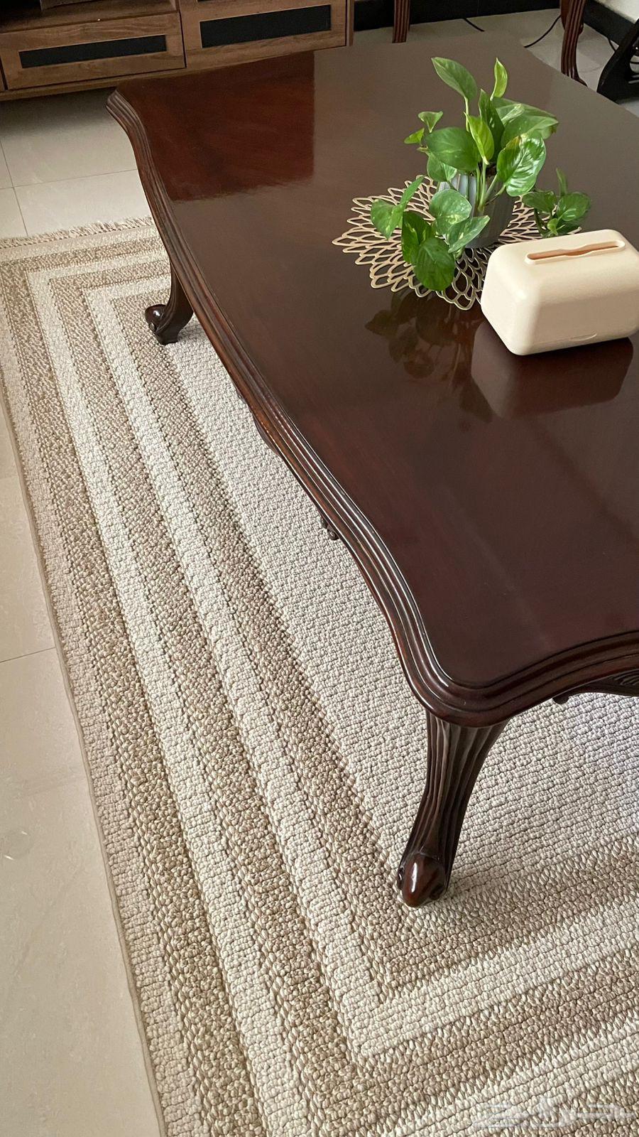 Sofa with tables64431842091394114