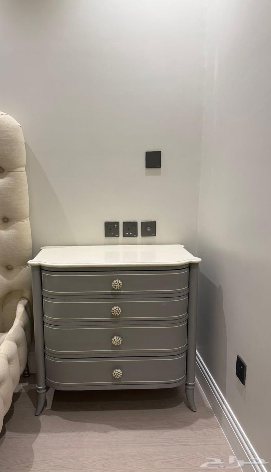 Two small and one large Caracole drawers64429990058627111