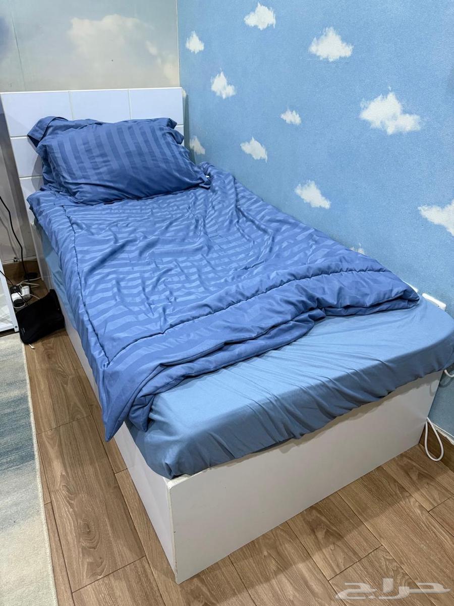 غرفة نوم للبيع الحاله ممتازه جدا . 800064430900238593112