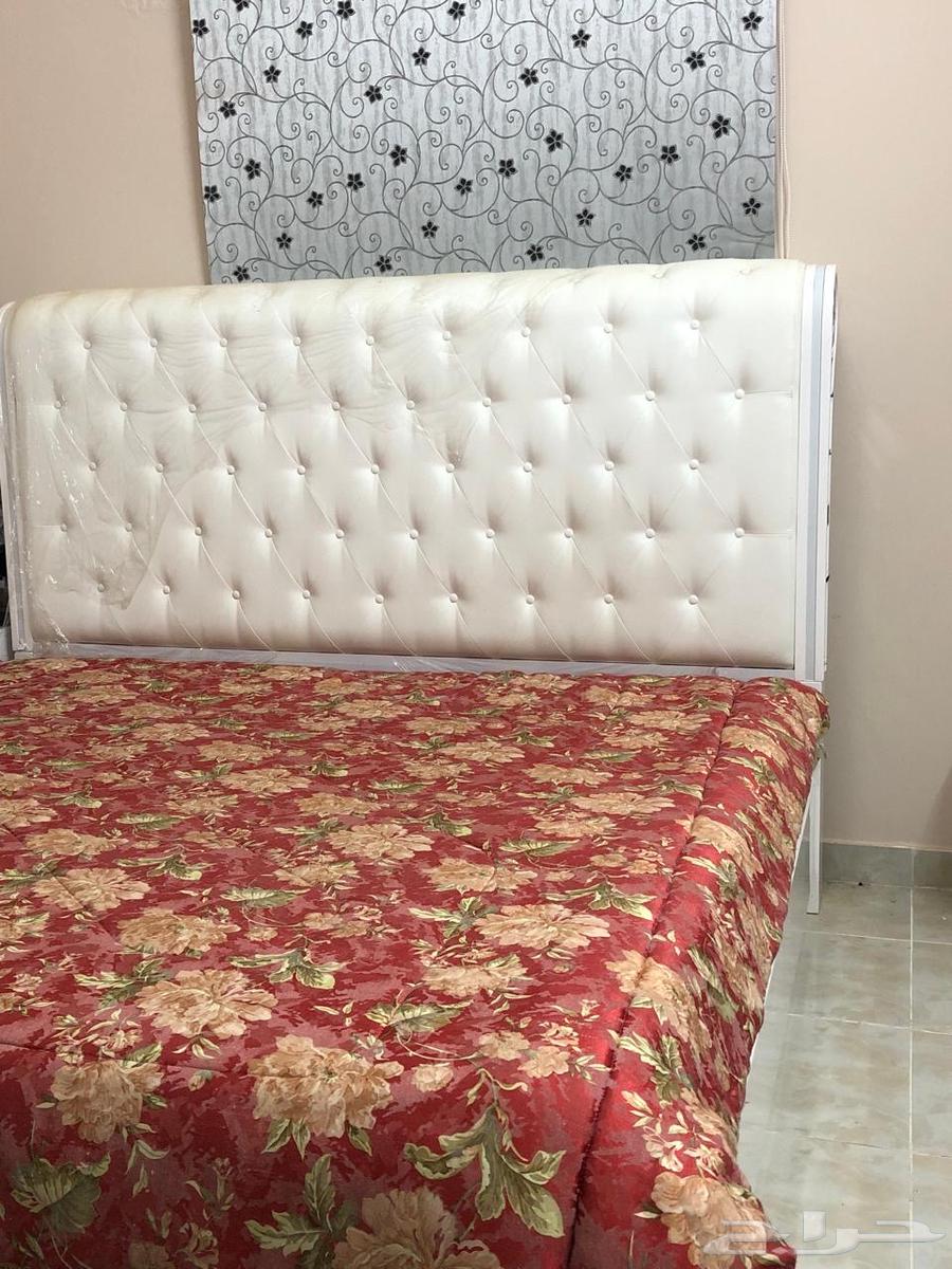 سرير للبيع64428550120834111