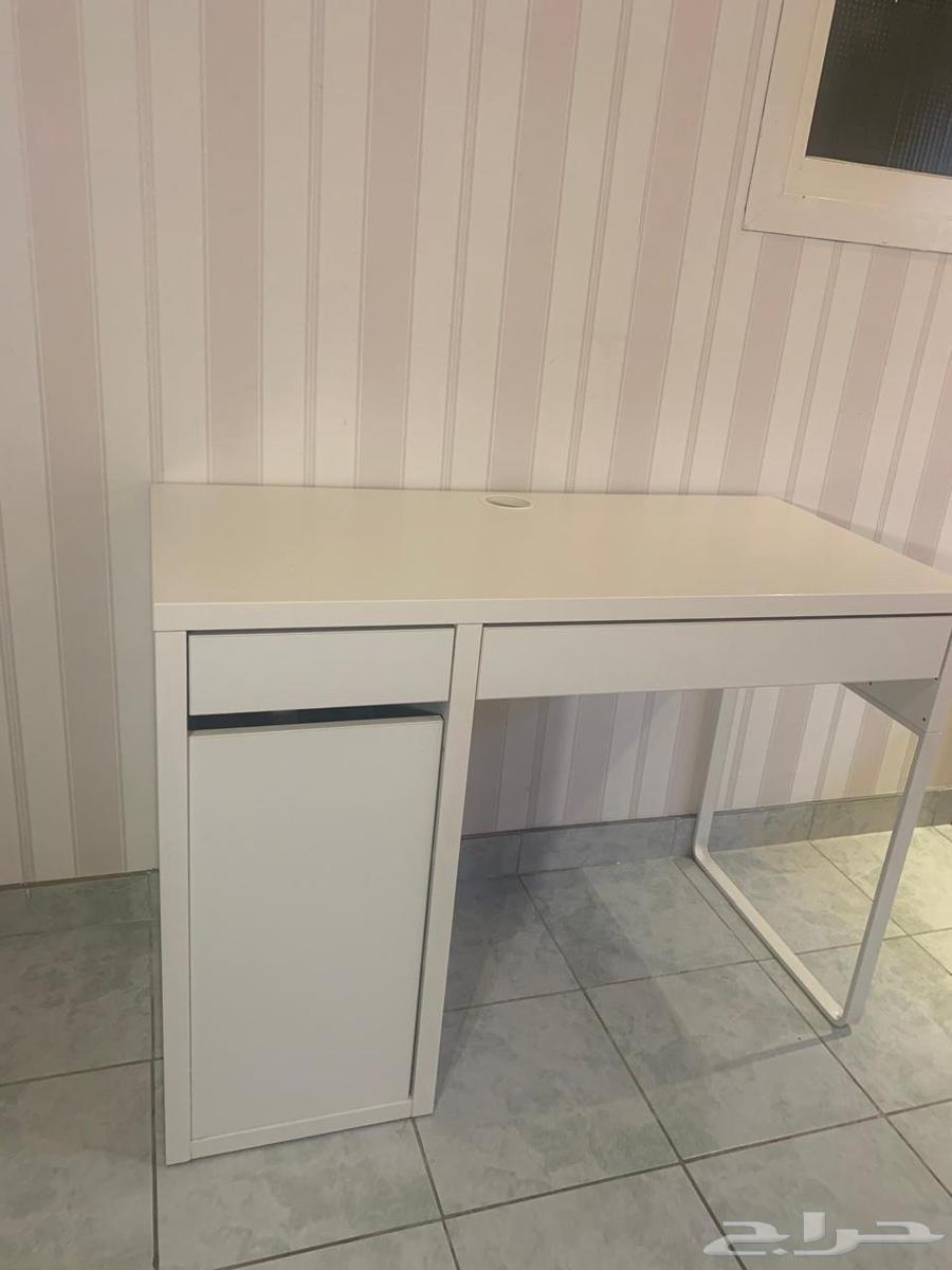 مكتب وتسريحه من ايكيا نظيفه64432264661890110