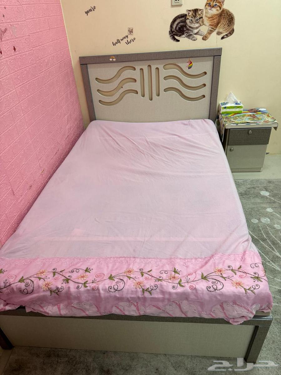 أغراض للبيع حى العزيزيه خلف التميمي الدمام64432495982083111