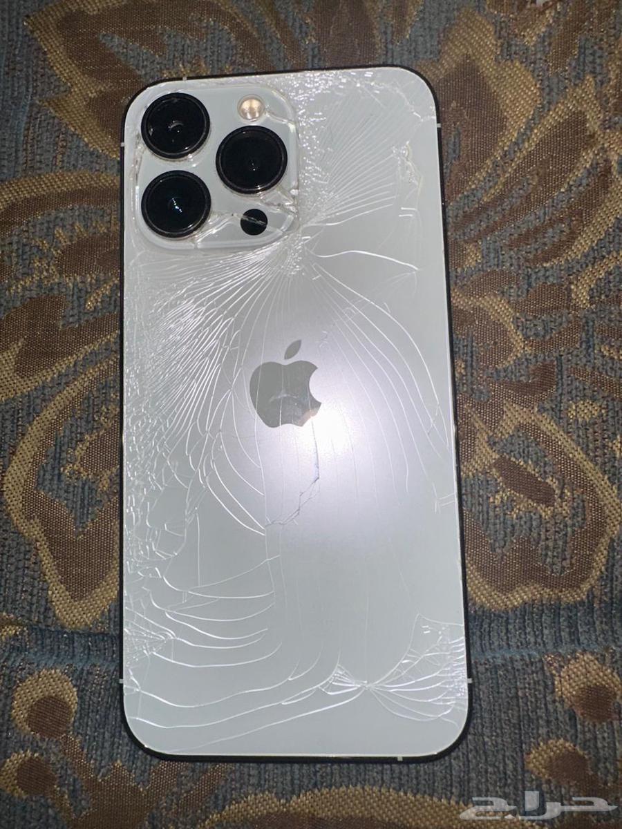 آيفون 13pro المساحة   256 البطارية 75 كسر من الخلف فقط64432345734275113
