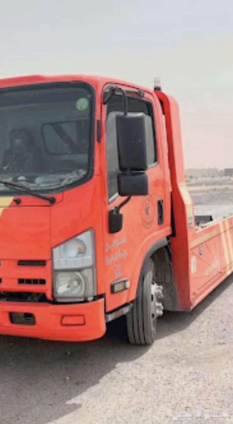 A flatbed returning from Al-Qassim to the city64525219539713110