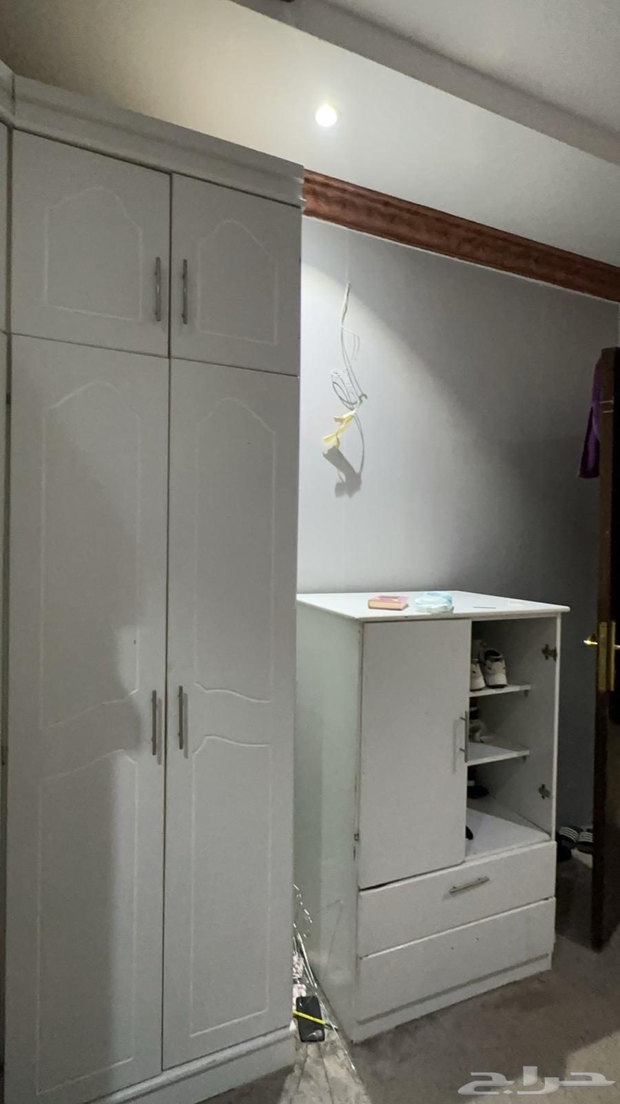 غرفه مستعمله سريرين نفر وربع و كومدينه و دولاب لشخصين زاويه64440901180033112