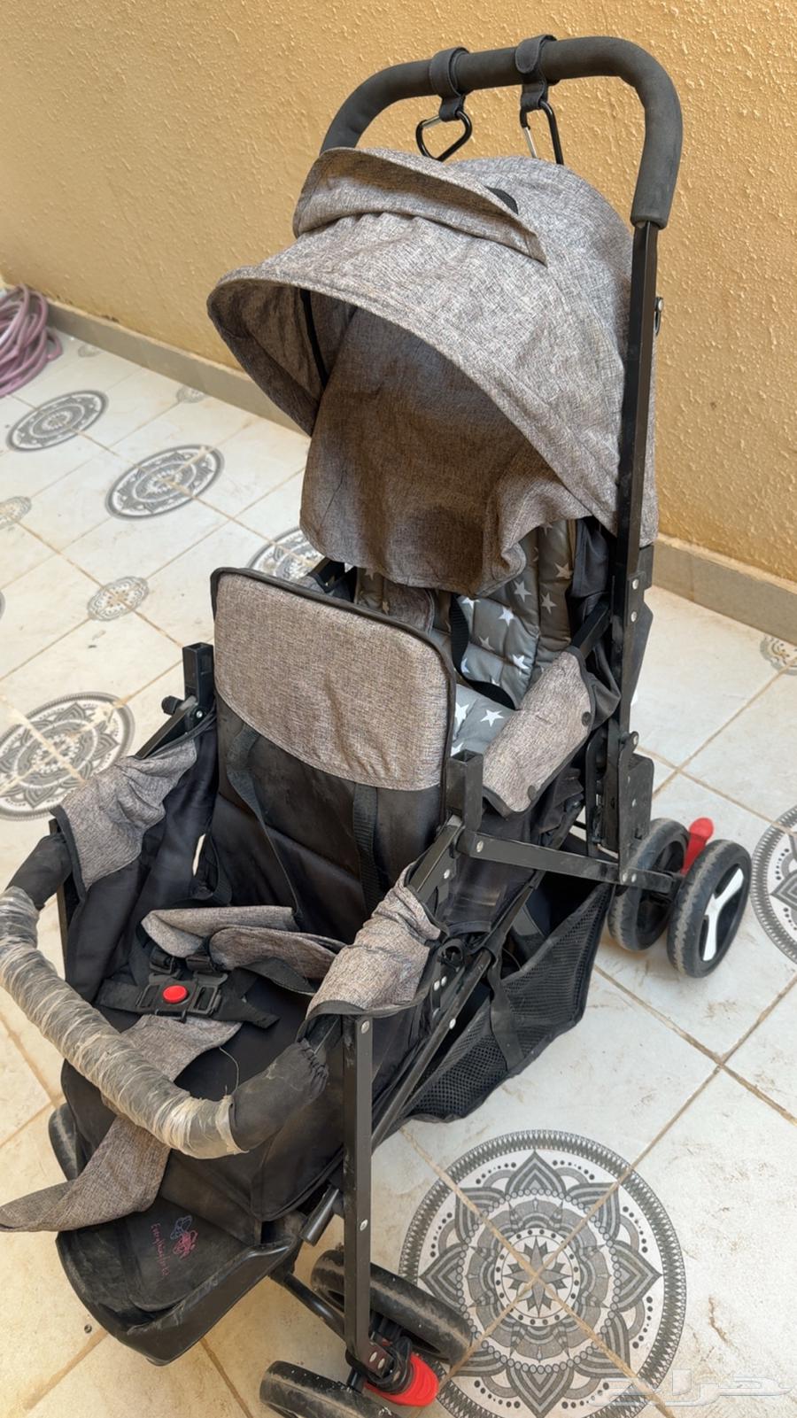 كرسي اطفال غمرتين شبه جديد64440683865603111