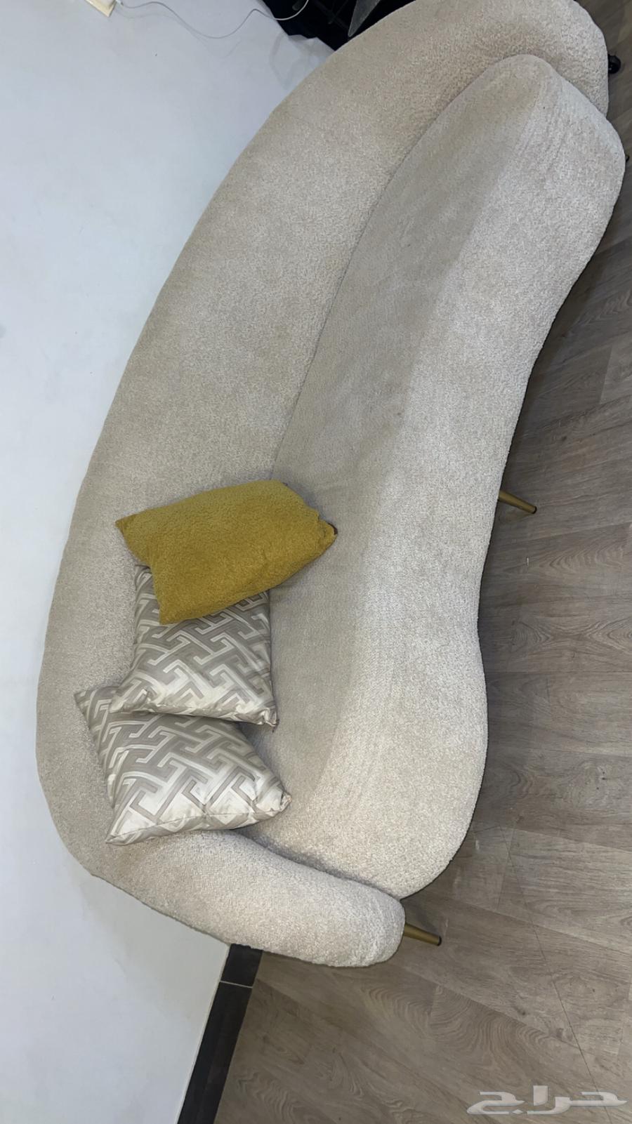 Clean three-piece sofa for sale, one year of use64440587691778110