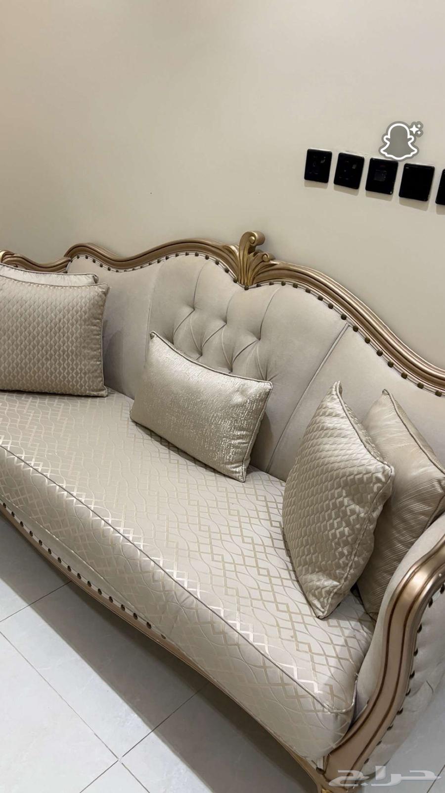 طاولات حي طريق64439226274177111