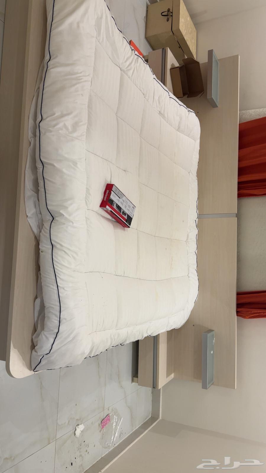 غرفة نوم كامله سرير وتسريحه ودولاب ملابس كبير64449194253825110