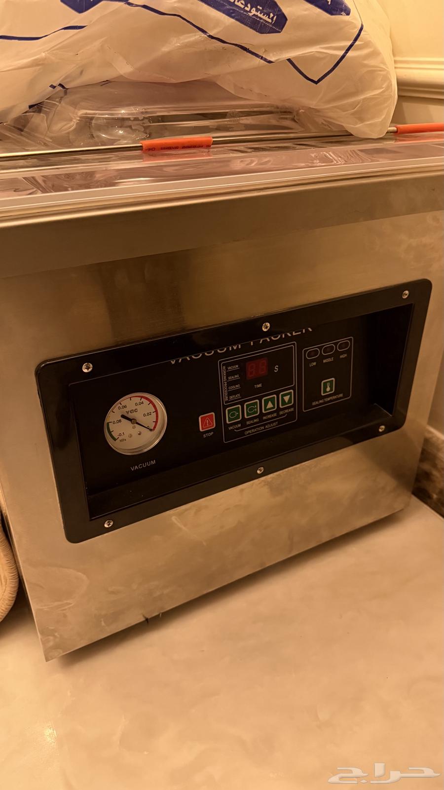 مكينة سحب هواء (فاكيوم)64441364067841110