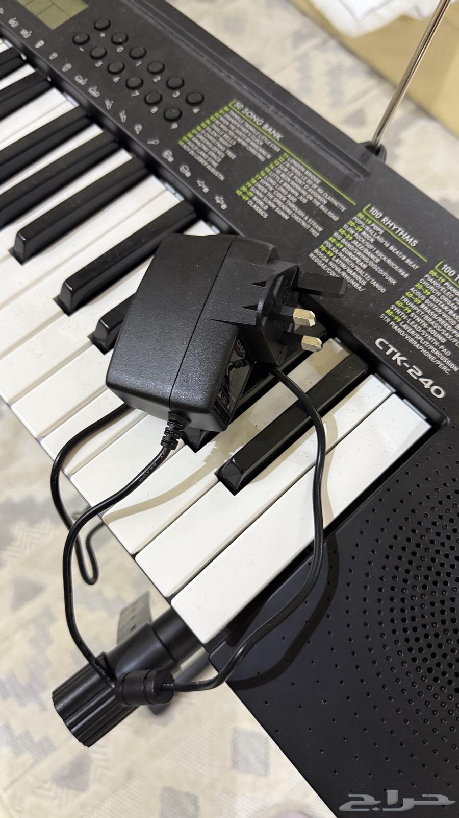 Casio Electronic Keyboard64437544467715111