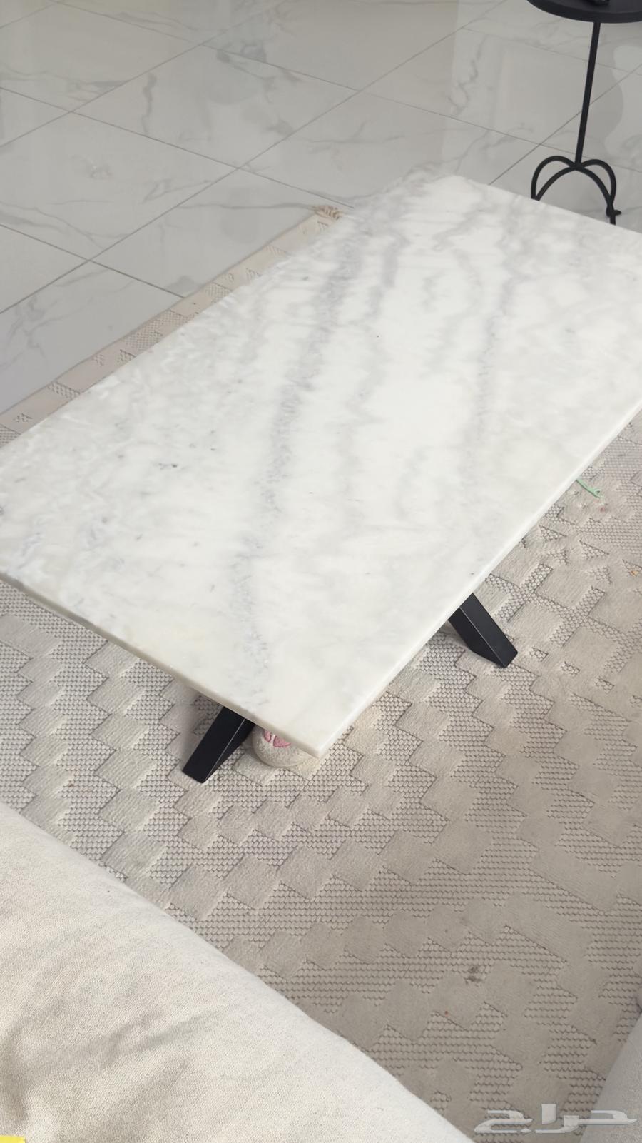 Used rectangular coffee table for sale64436776391810110