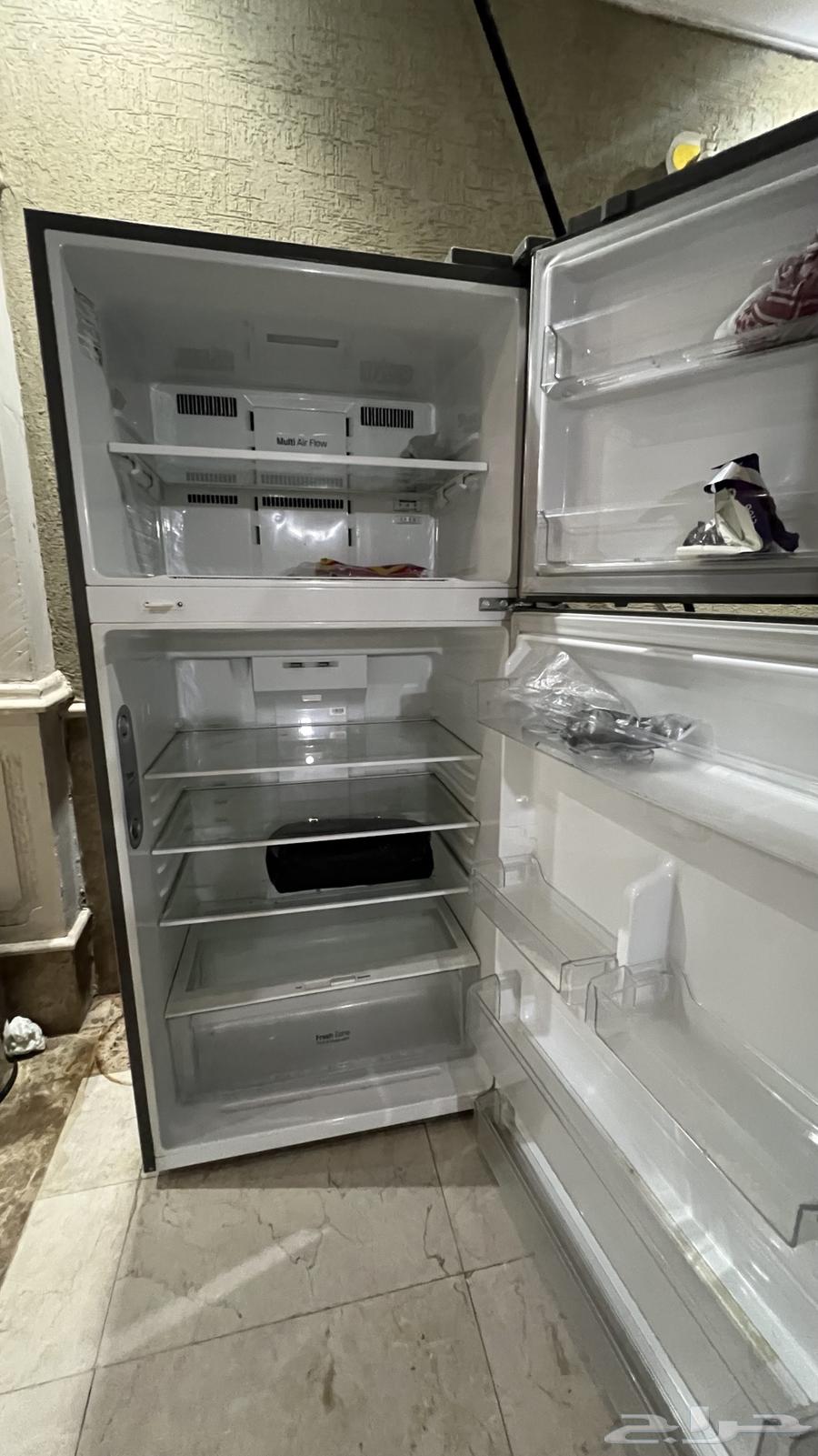 فرن وثلاجه بحاله ممتازه جدا64438471789697111