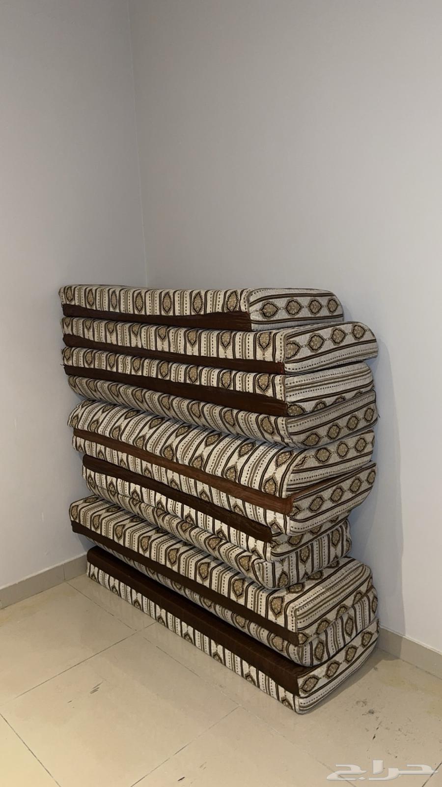 New and clean supports for sale, quantity 11 without racks64438028894467110