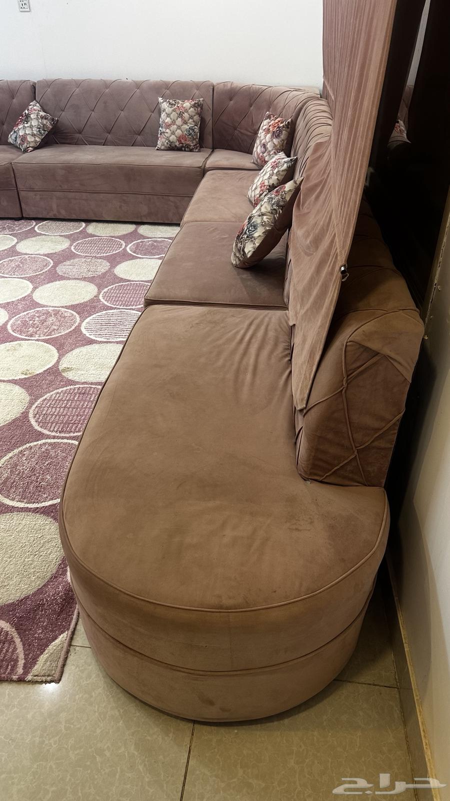 الغرفه كامله للبيع كنب وفرشه وستاره64433899598467110