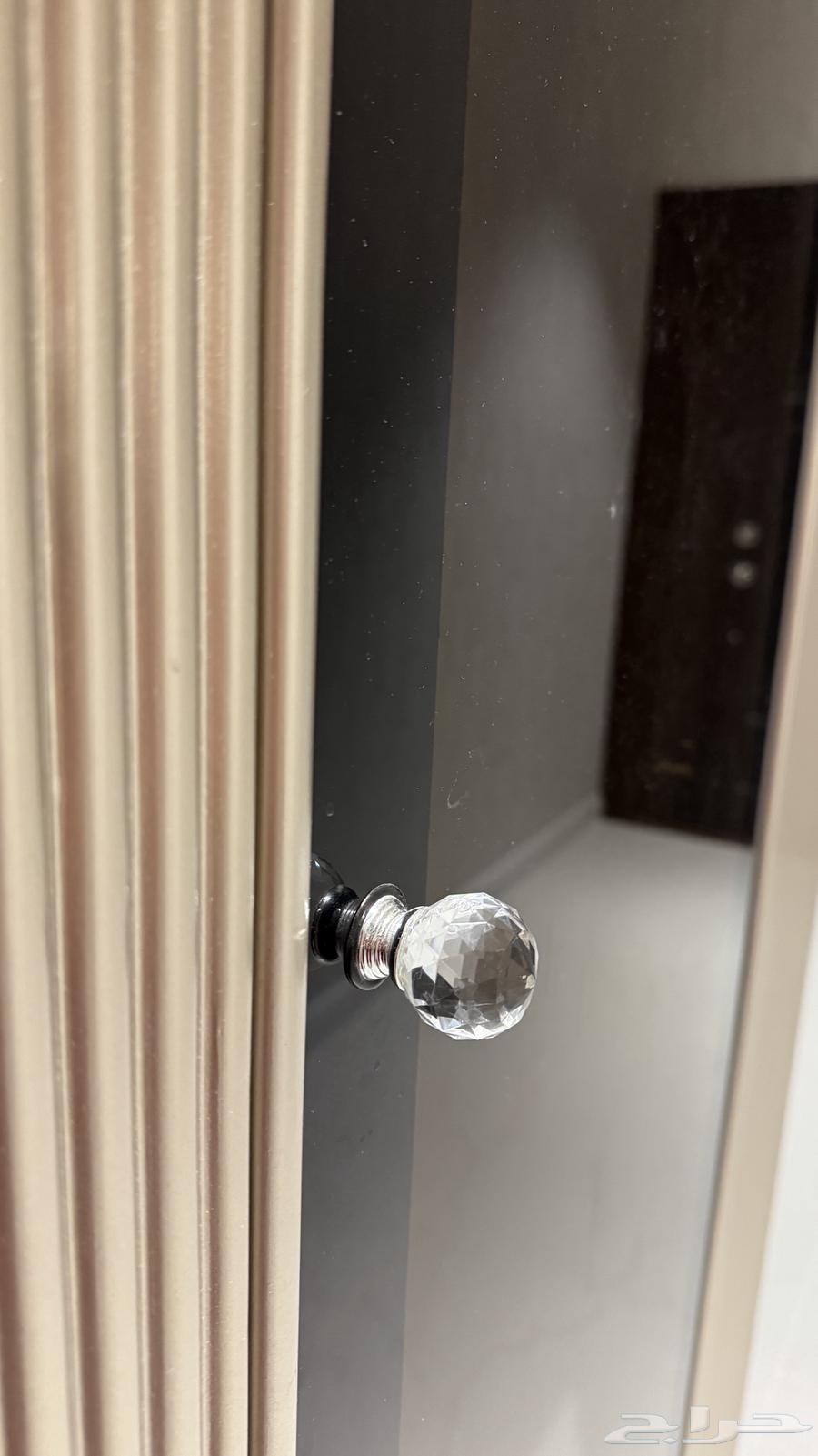 دولاب عبايات64435876595715114