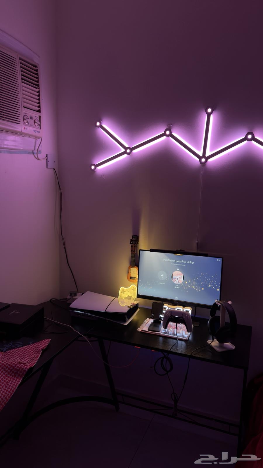 Complete setup for sale with Sony and screen64441117384449110