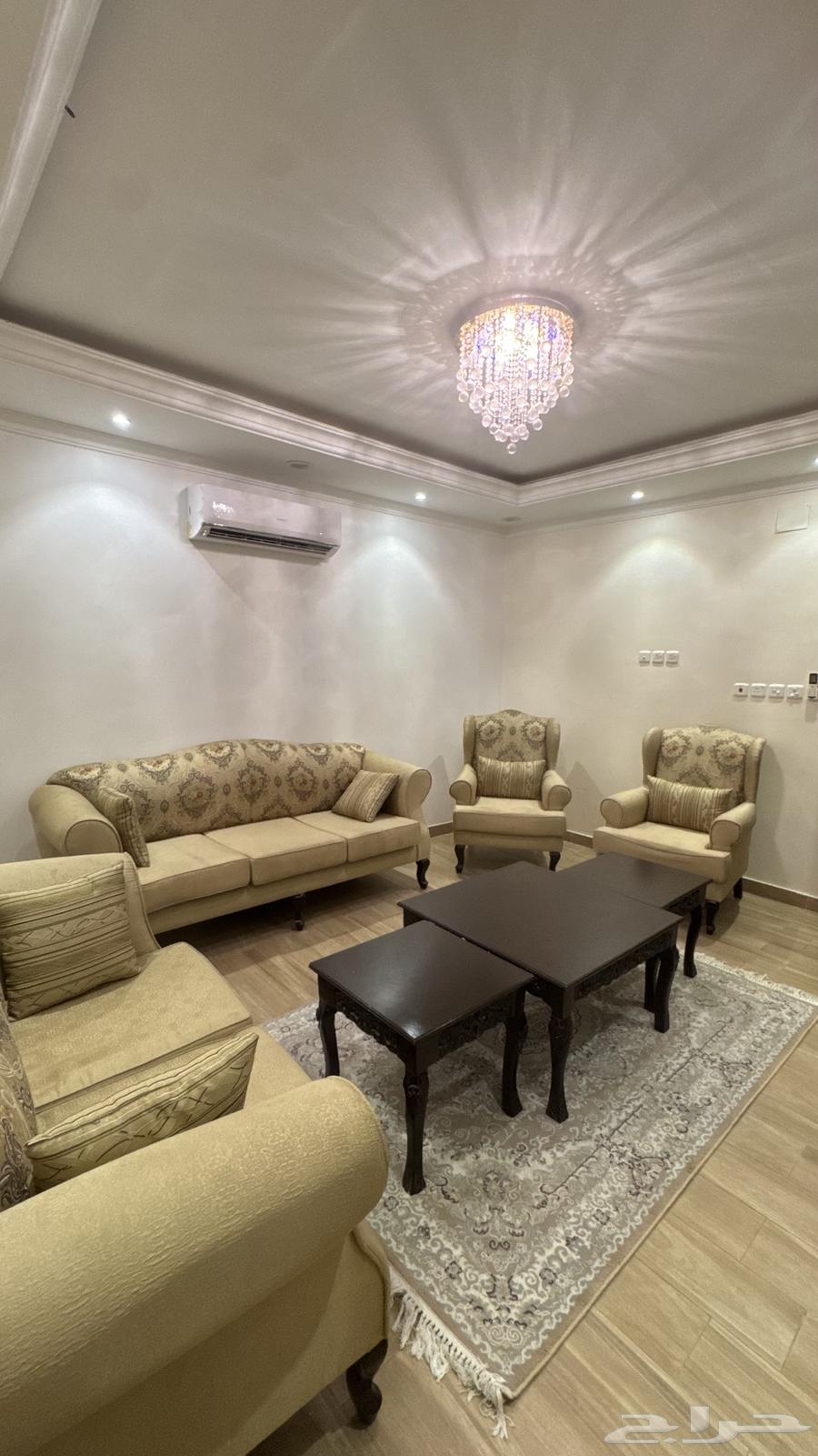 Selling a complete sofa set with curtain and tables64440505740419111