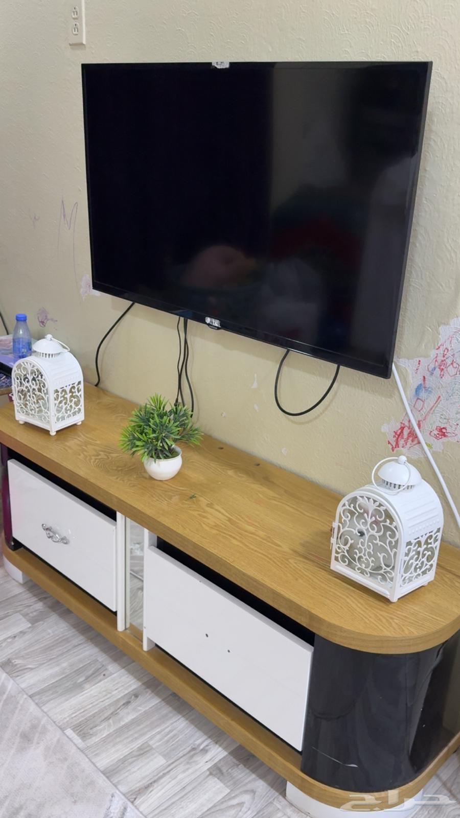 تلفزيون سامسونج مع طاولة64437207538049110