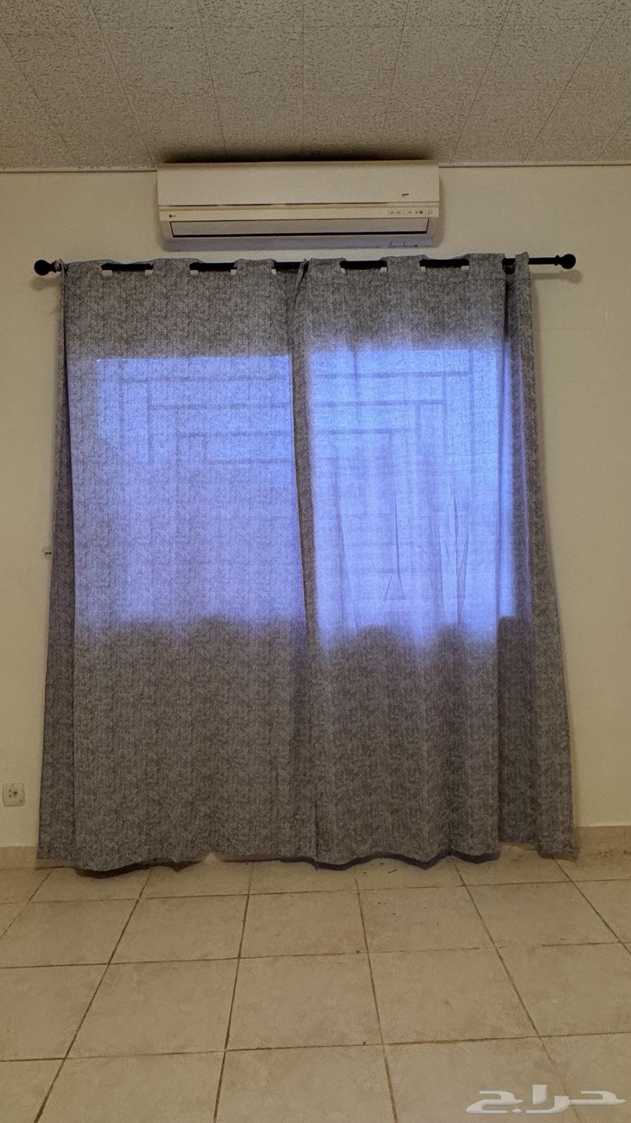 Curtains 2 meters by 3 meters approximately, selling to the highest bidder64413484775682110