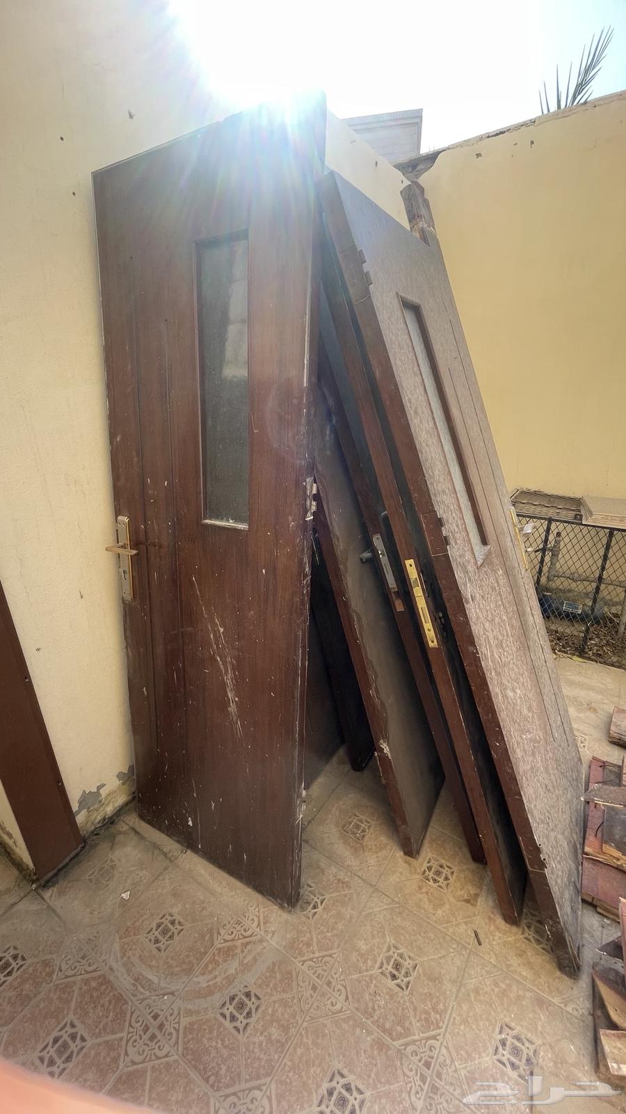 6 أبواب مستعمله مع الحلوق64456241057794111