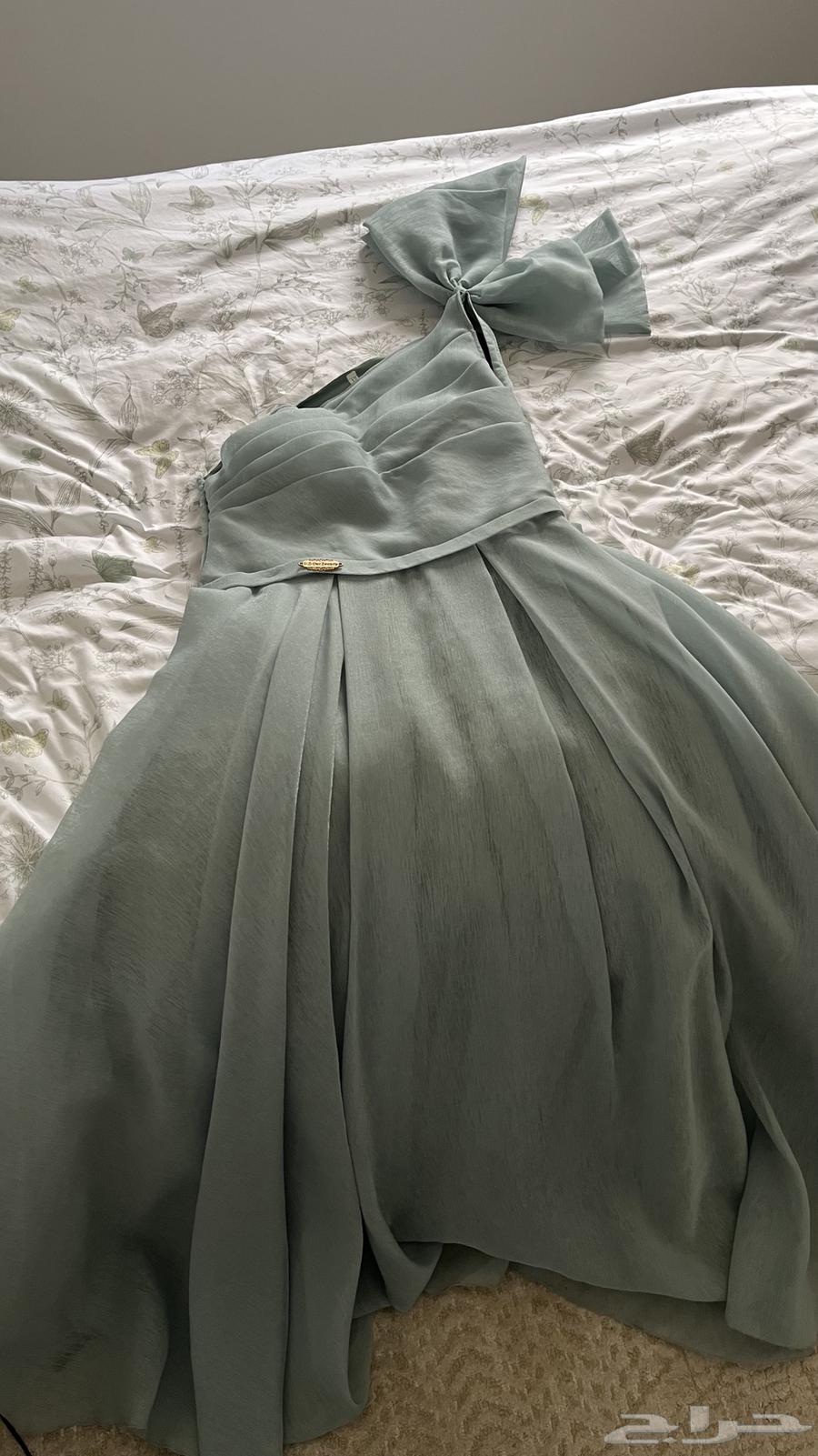 فستان سهره اللبس مره واحده مضيق شوي64437059108737111