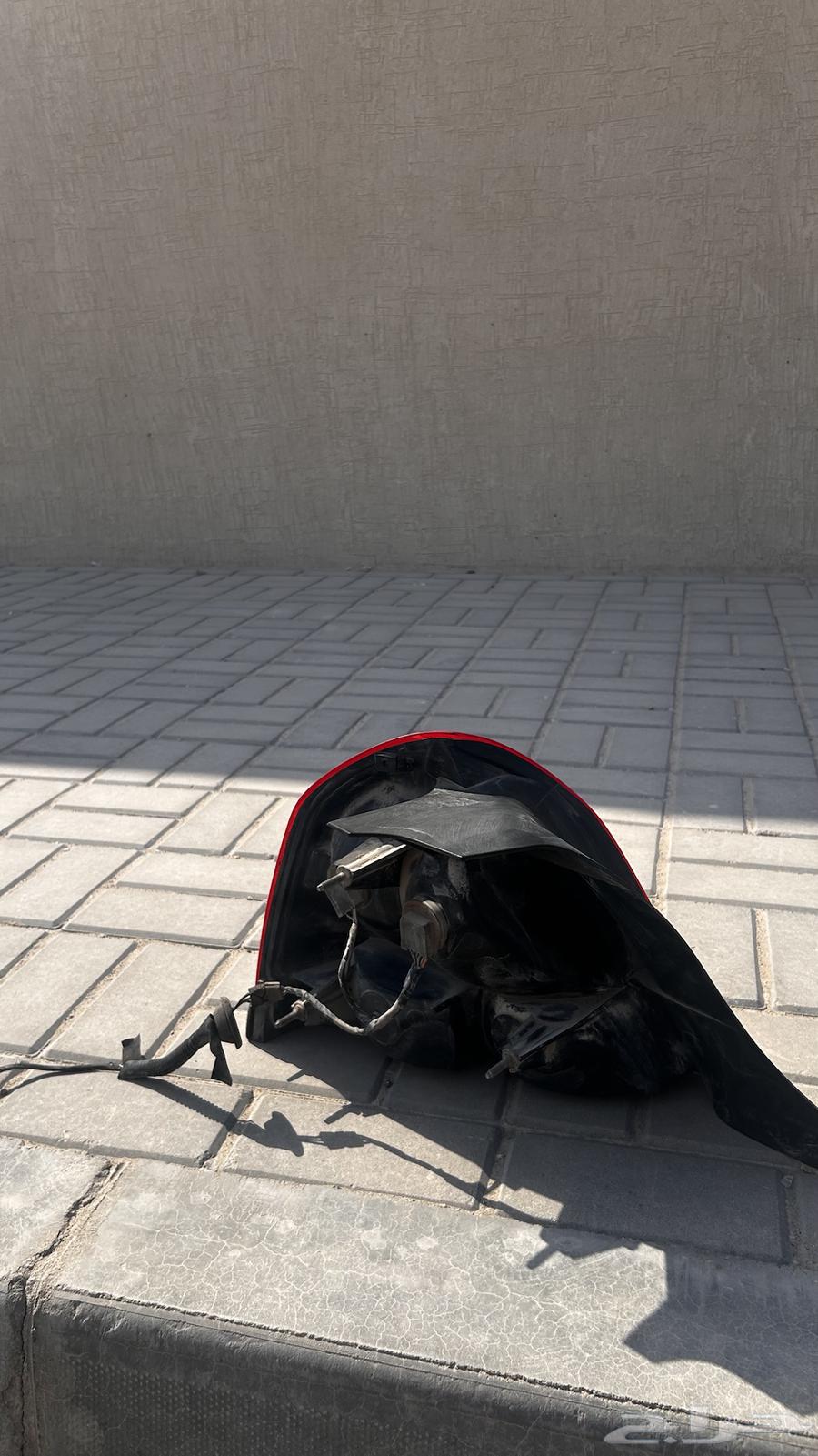 اسطب خلفي يمين حق فورد فكتوريا64592636922625111